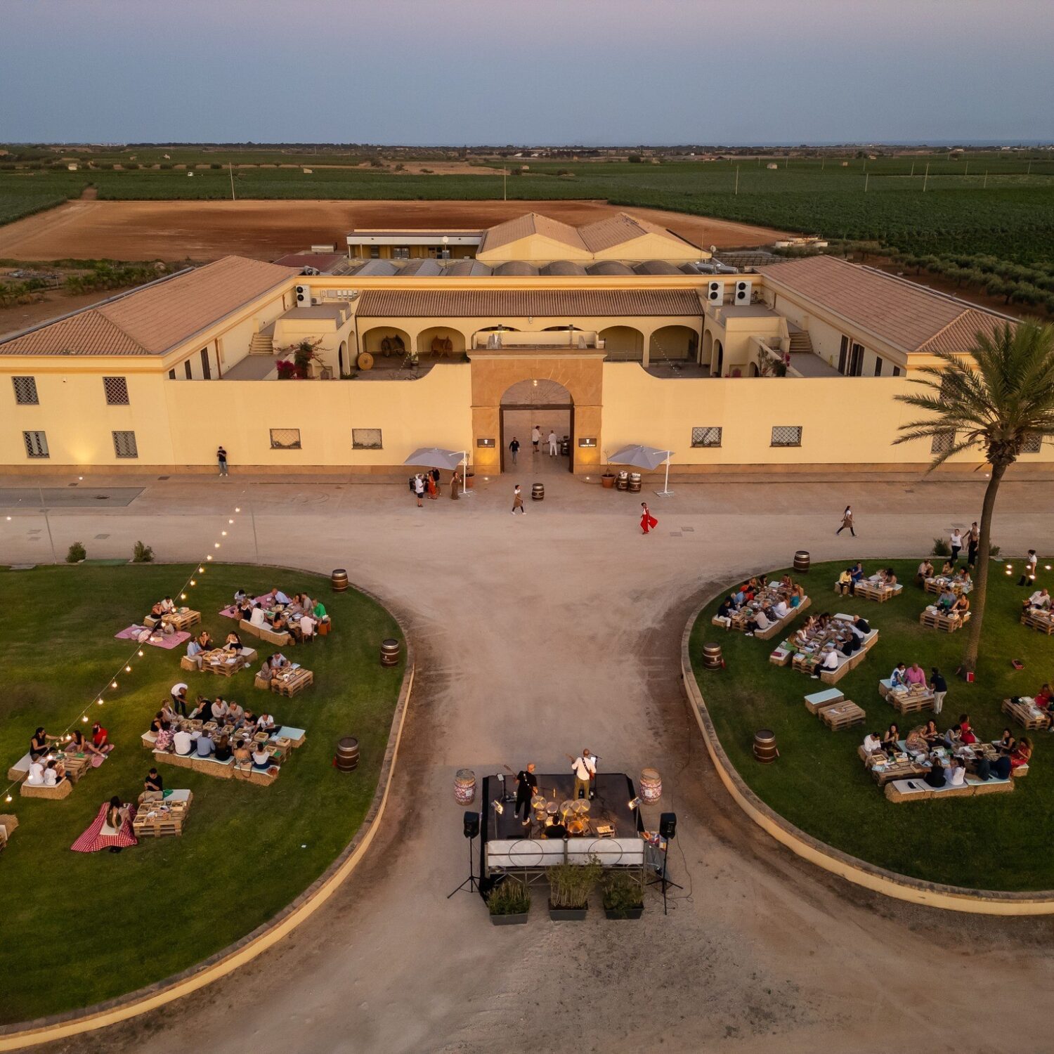 452346654_898603565627273_4230876555414548754_n