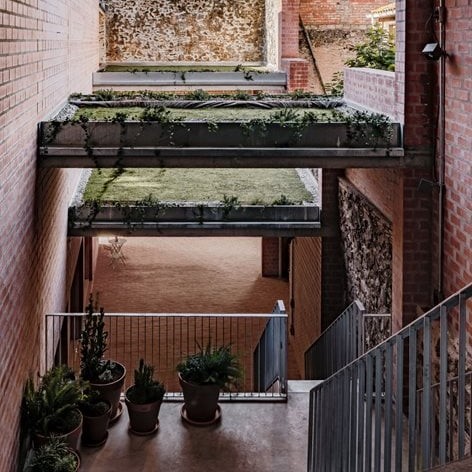 c_383_b69564ee-23be-41f0-9ba1-46f62db07dbf